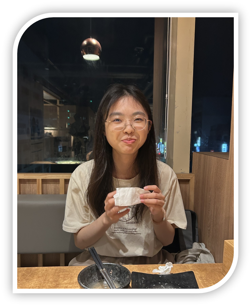周絜竩<br>Chieh-Yi Chou<br>